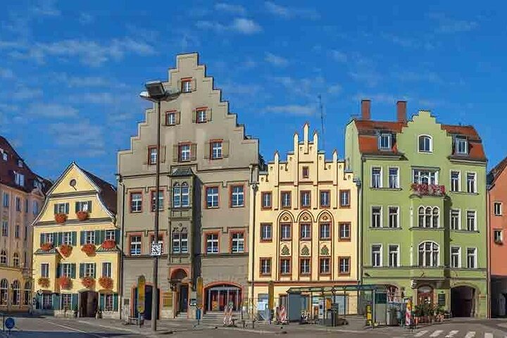 Regensburg Walking Tour in English - Stories and Hidden Corners