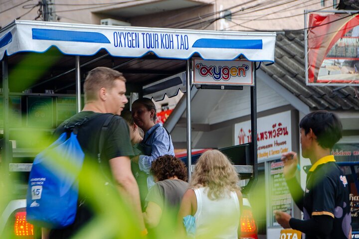 Koh Tao's First Light Snorkel Adventure with Oxygen Tours
