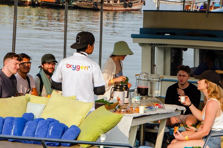 Koh Tao's First Light Snorkel Adventure with Oxygen Tours