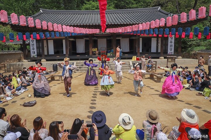 Korean Folk Village & Suwon Hwasung travel course
