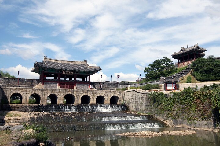 Korean Folk Village & Suwon Hwasung travel course