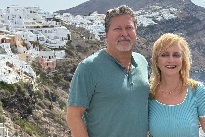 Private Tailor-Made Santorini Land Tour with a Local Driver