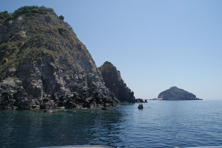 Private Cruise to Ischia and Procida - Yacht 40'