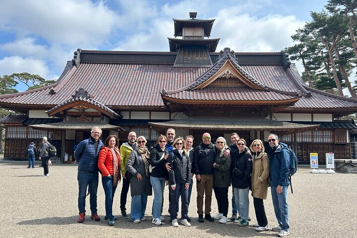 Hakodate Exploration Tour with Private Guide