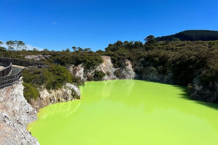 3 Day Minivan Tour From Hamilton to Taupo