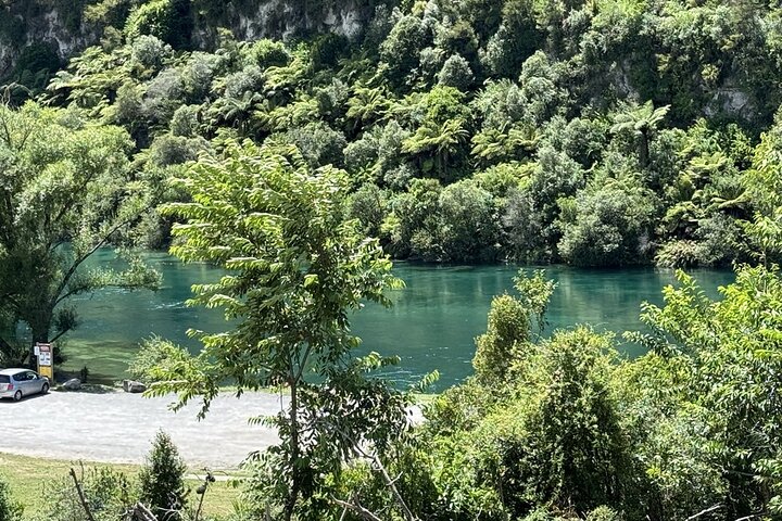 3 Day Minivan Tour From Hamilton to Taupo