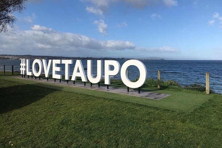 3 Day Minivan Tour From Hamilton to Taupo