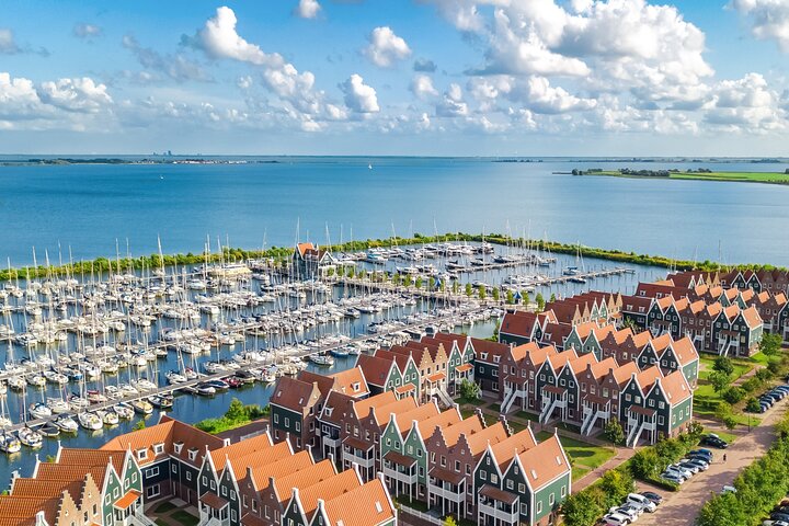 Private Zaanse Schans and Volendam Tour from Amsterdam