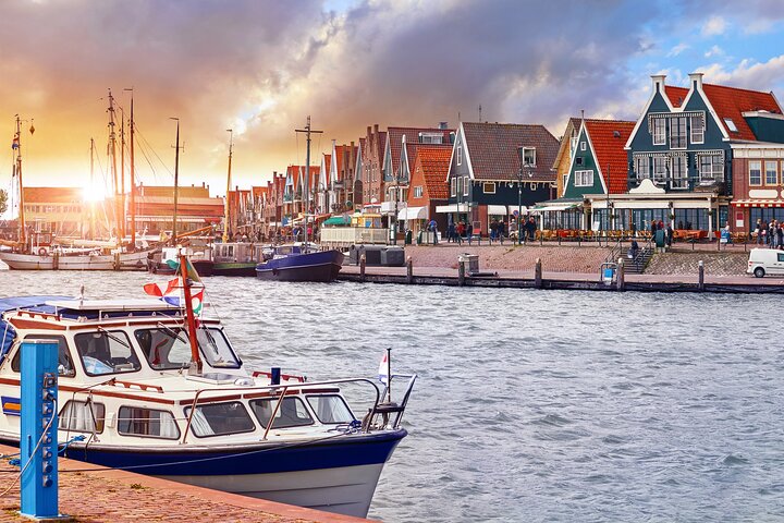 Private Zaanse Schans and Volendam Tour from Amsterdam