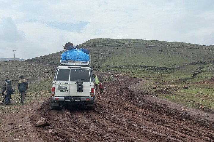 5-Day Northern Ethiopia Tour : 3D Simien Mountains Trek & Axum.