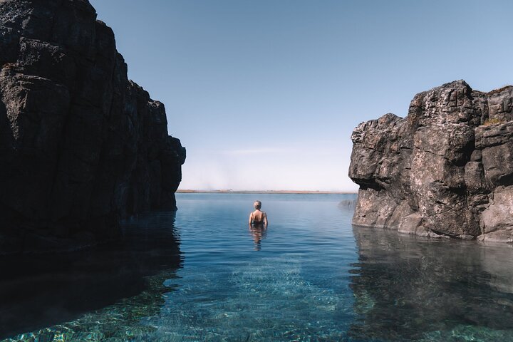 Sky Lagoon Ticket with 7-Step Ritual and Transfers from Reykjavik