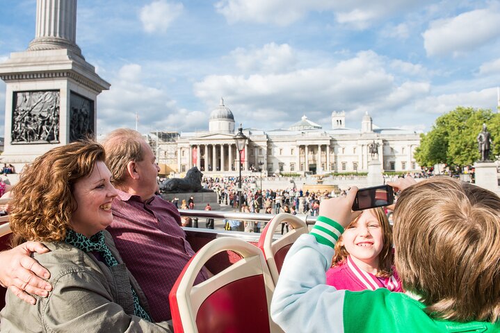 London Big Bus Hop-On Hop-Off Tour with Optional River Cruise