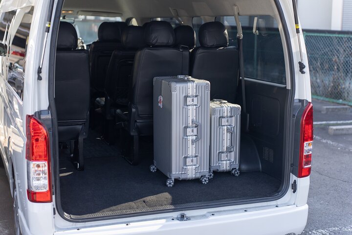 Mt. Fuji ⇄ Tokyo Airports Private Transfer with 8-Hour Charter