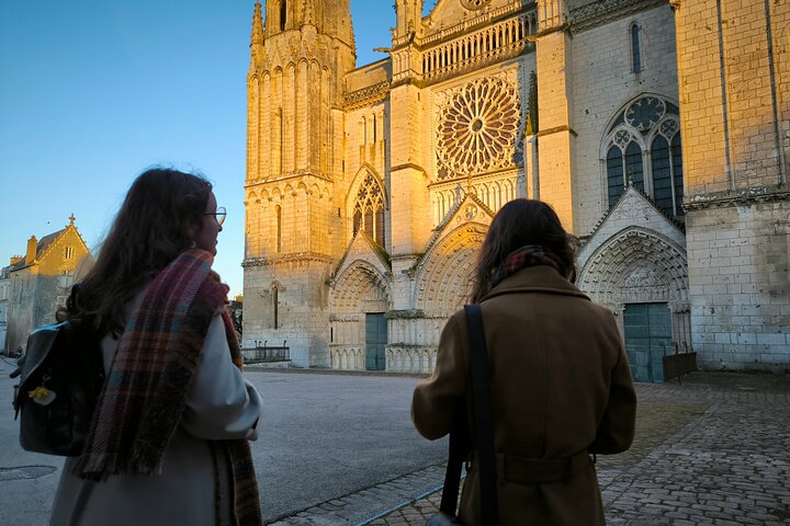 Poitiers: Historic City Center Private Tour