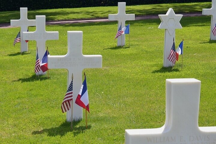 D-Day Discovery: American & British sectors, 2-Day Tour for 1-4 P