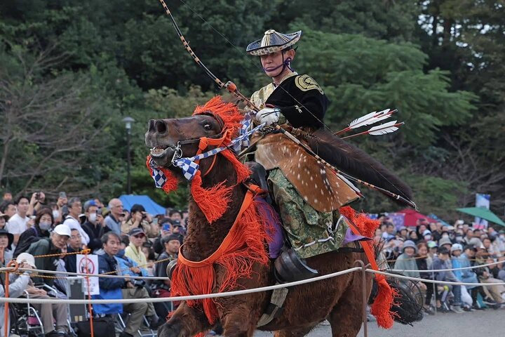 Tokyo:Samurai sword and archery class from a samurai descendant