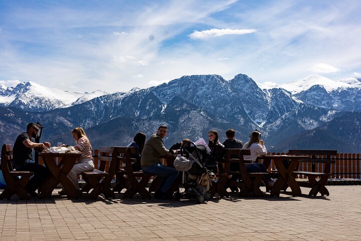 Krakow–Zakopane: Cable Car, Chocholow Baths, Cheese & Vodka