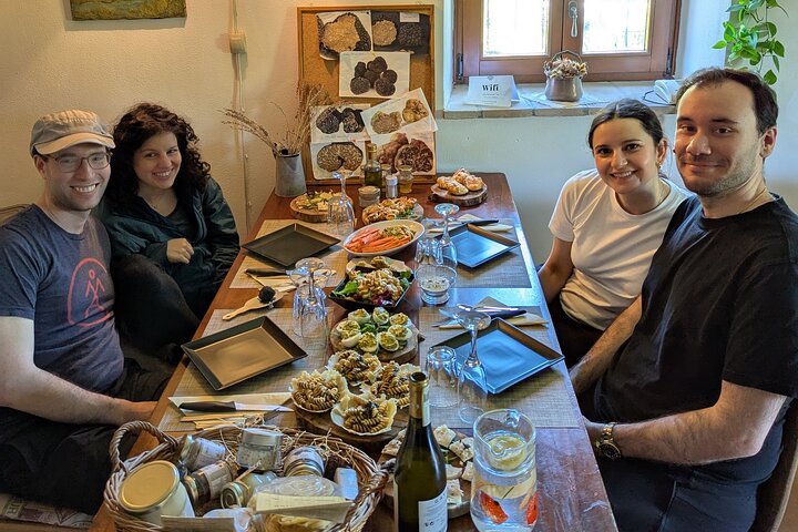 Truffle Hunting & Lunch halfway from Parma to Cinque Terre
