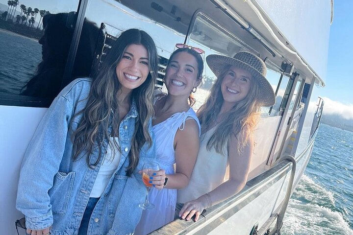 Discover Santa Barbara Yacht Experience