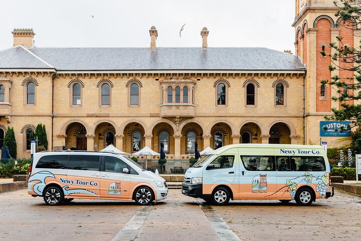 Newcastle: Half-Day Sightseeing with Coastal Stops & History