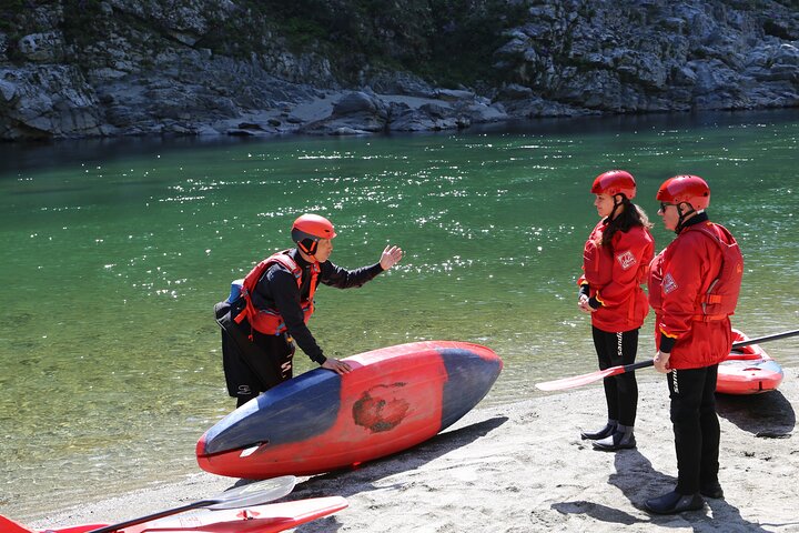 Iya Valley:Guided Kayaking Tour