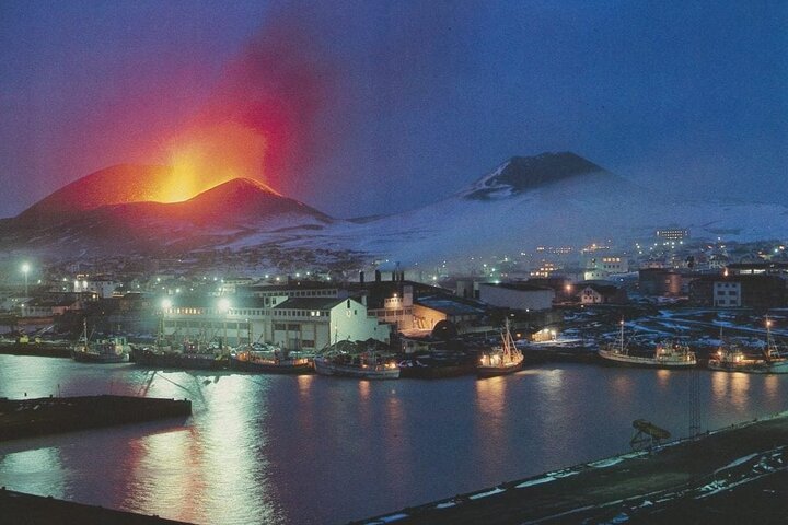 Eyjascooter volcano tour in Westman Island