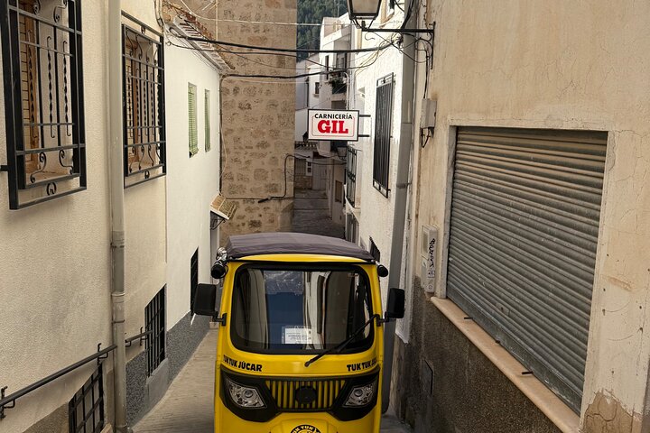 Routes in Tuk Tuk by Alcalá del Júcar