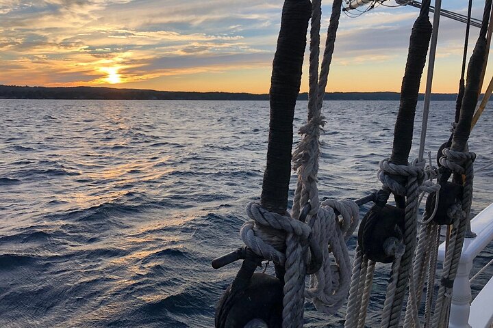 Manitou Evening Sail Experience