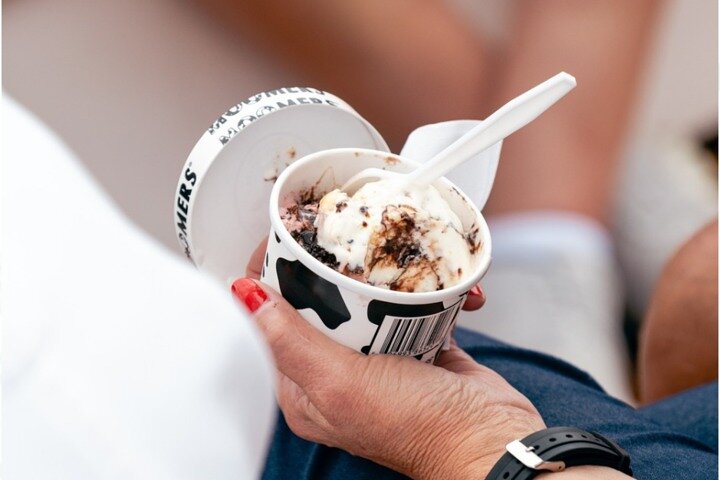 Manitou Moomers Ice Cream Sail