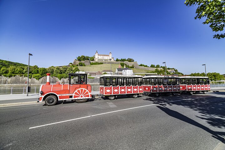 City tour through Würzburg with the Bimmelbahn