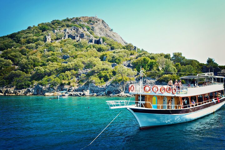 Orak Island, German Bay, Rabbit Bay Boat Tour incl. Lunch