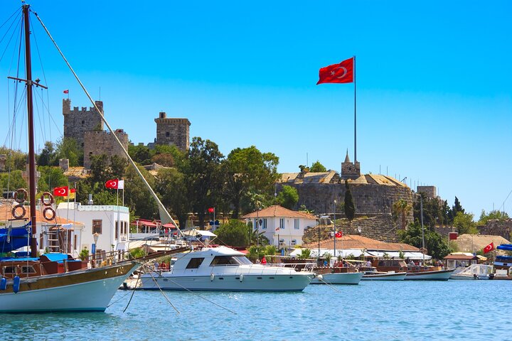 Orak Island, German Bay, Rabbit Bay Boat Tour incl. Lunch
