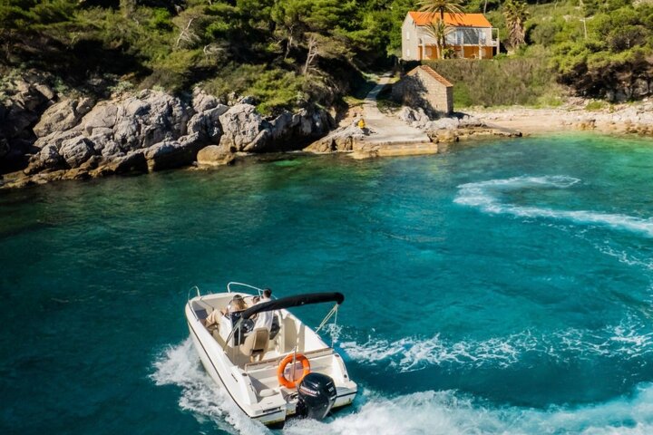 Private Boat Tour-Elafiti islands,Blue and green cave,Sandy Beach