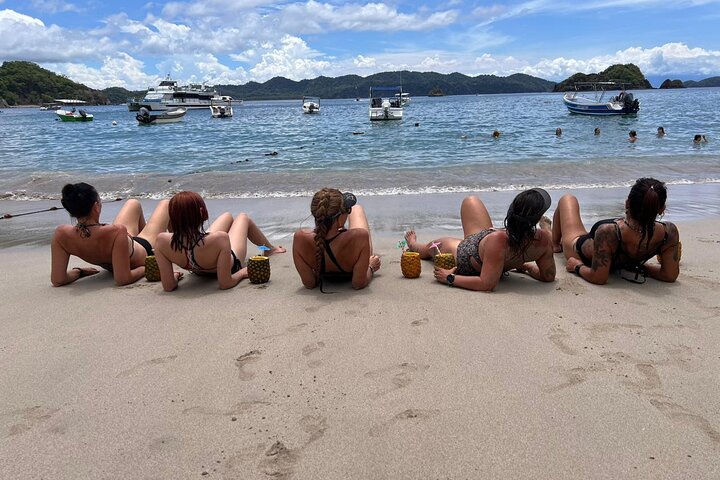 Isla Tortuga boat tour - from Paquera