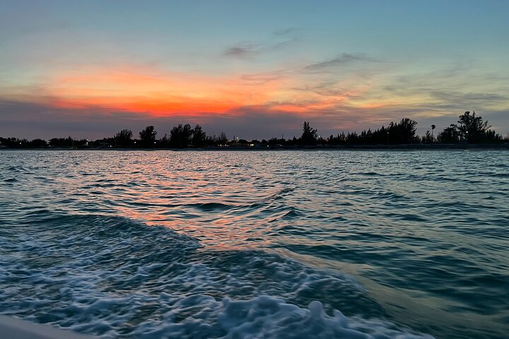 Private Sunset Wine and Cheese Cruise