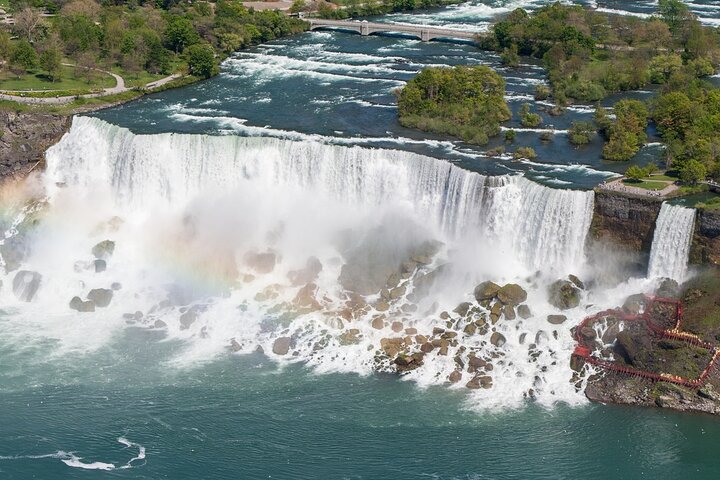 Enchanted Full Day Niagara Falls tour from New York City