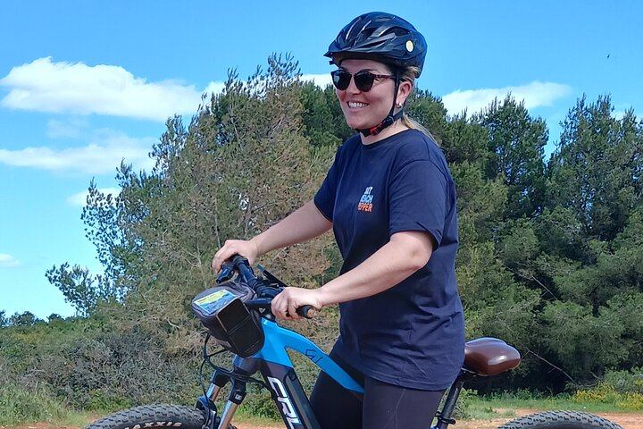 E-Bike Tour: Sete Vales Suspensos Trail (Marinha and Benagil)