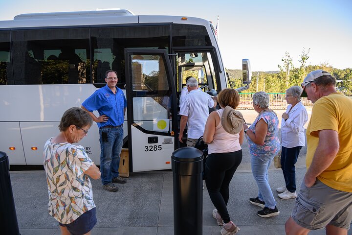 Bus Tour of Mount Rushmore and the Black Hills
