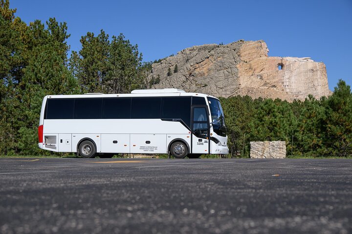 Mount Rushmore and Black Hills Tour with Two Meals and a Music Variety Show