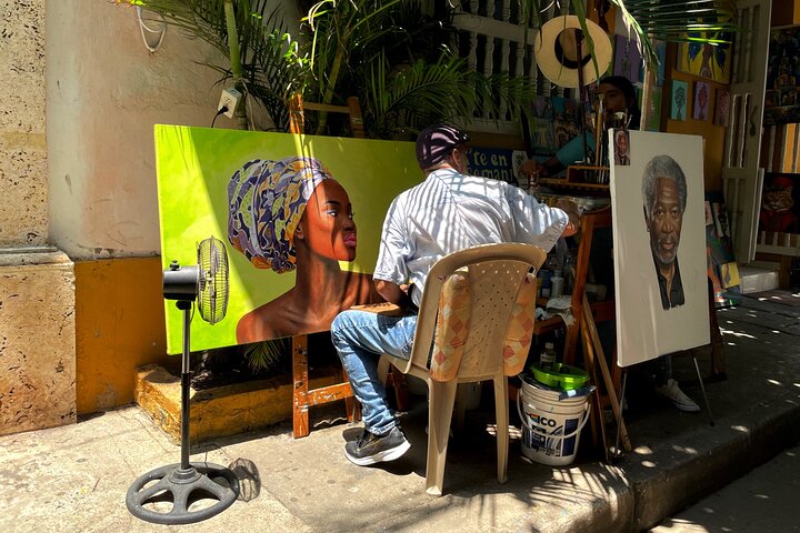 Walking tour of the magical city of Cartagena.