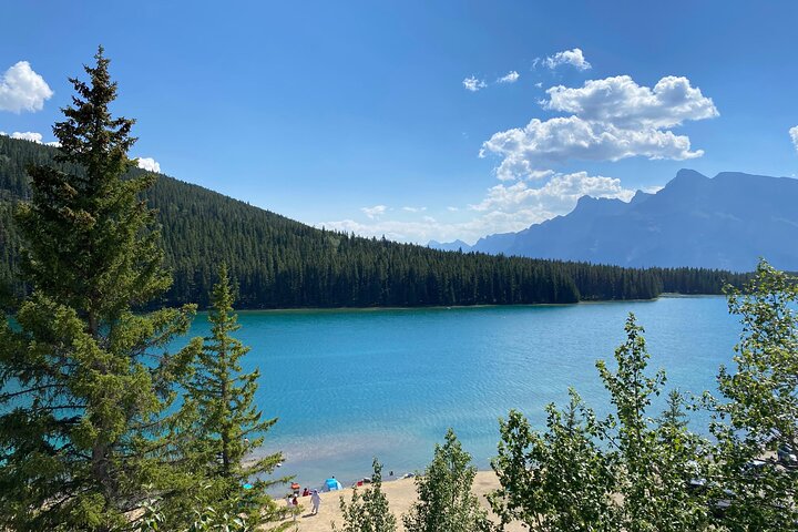 Moraine Lake & Louise & Banff Day Tour From Calgary-Canmore-Banff