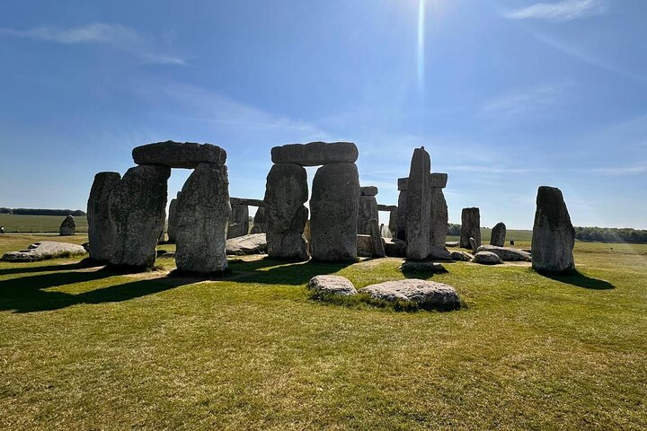 Southampton Port to London Via Stonehenge | Private Transfer