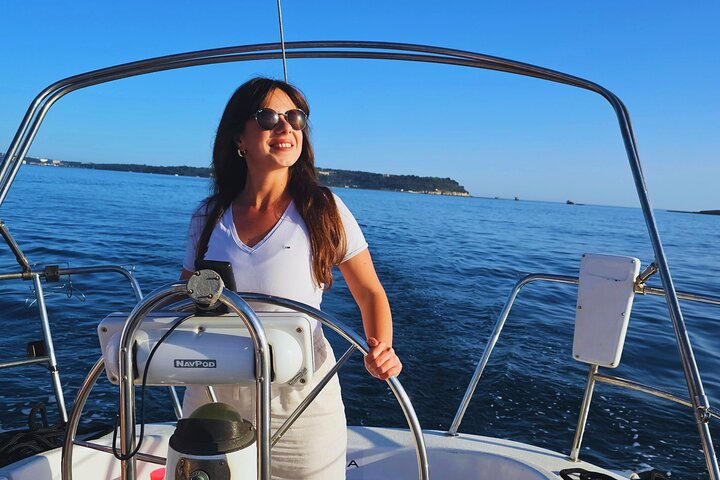 Pula: Half-Day Sailing with Drinks, SUP & GoPro (Max 7 Guests)
