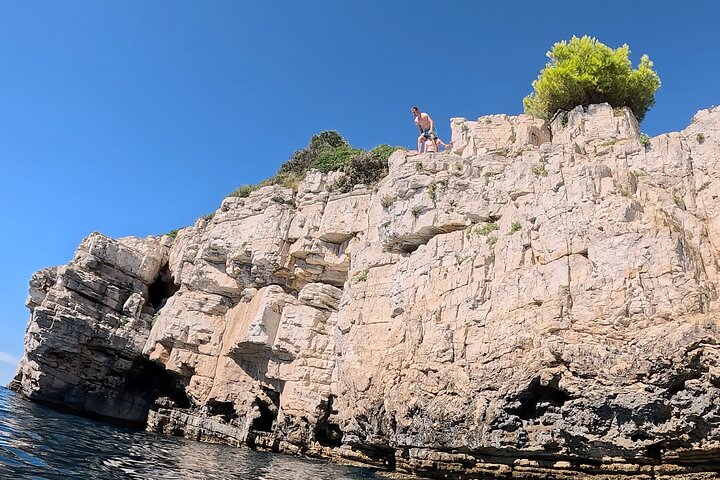 Pula: Half-Day Sailing with Drinks, SUP & GoPro (Max 7 Guests)