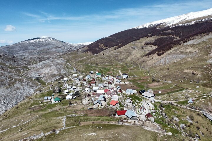From Sarajevo: Full-Day Hike to Lukomir Village