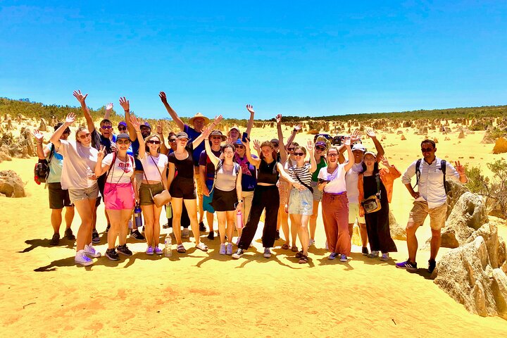 Pinnacles Desert Sunset Stargazing Adventure Tour from Perth