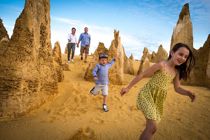 Pinnacles Desert Sunset Stargazing Adventure Tour from Perth