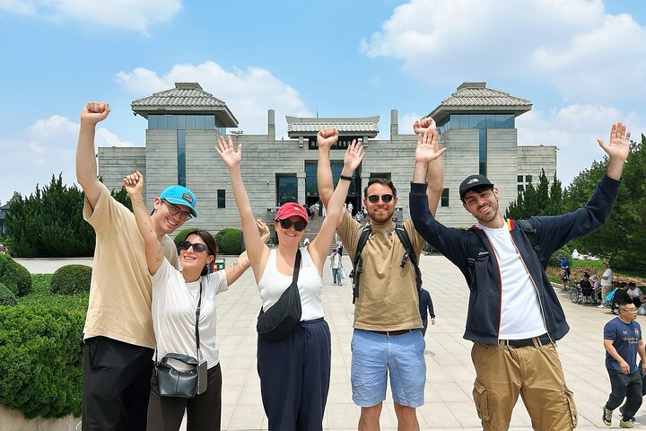Xi'an: Exclusive Terracotta Army Tour & Local Family Lunch