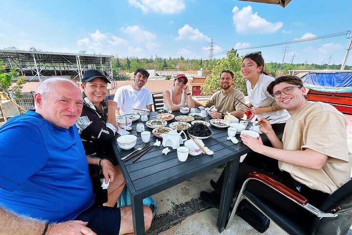 Xi'an: Exclusive Terracotta Army Tour & Local Family Lunch