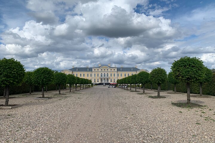 Rundale Palace and Bauska Castle from Riga